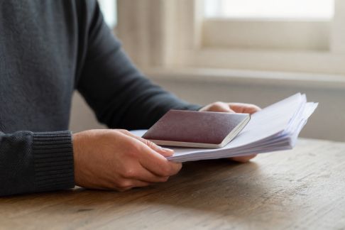 Fiscalité des biens immobiliers détenus à l’étranger : obligations des résidents français